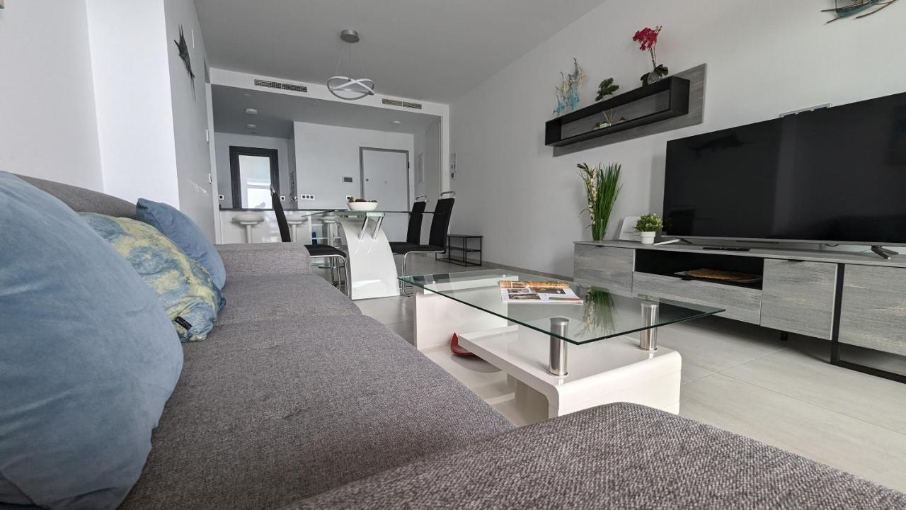 Sunset Waves Sea View Apartments 베니돔 외부 사진