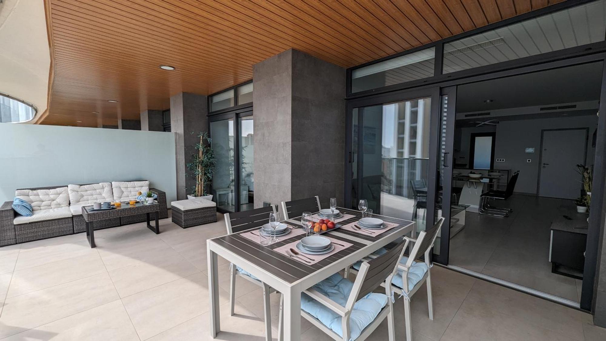 Sunset Waves Sea View Apartments 베니돔 외부 사진